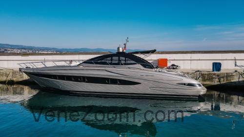 Riva 63 Tekniset tiedot ja arvostelut